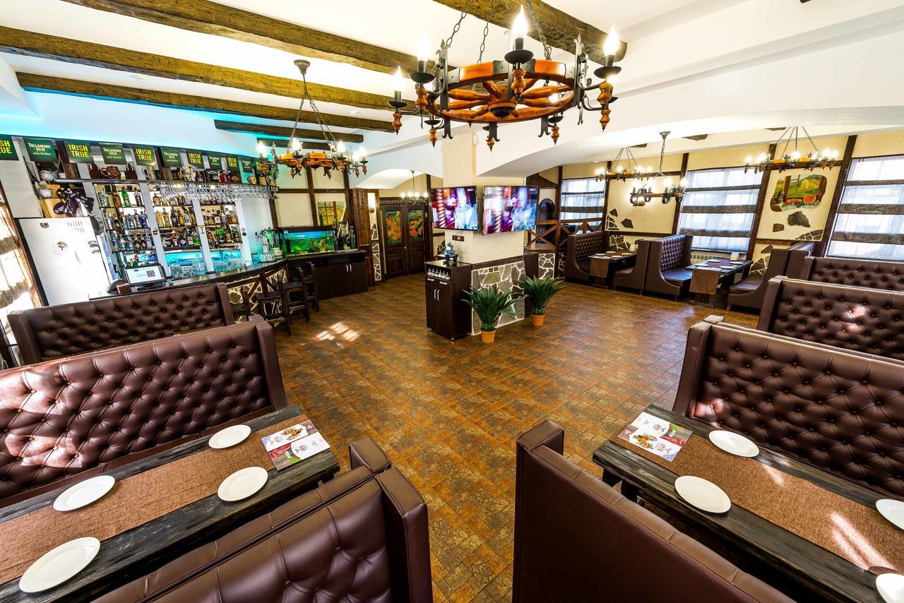 Adler Hotel Астана Екстериор снимка