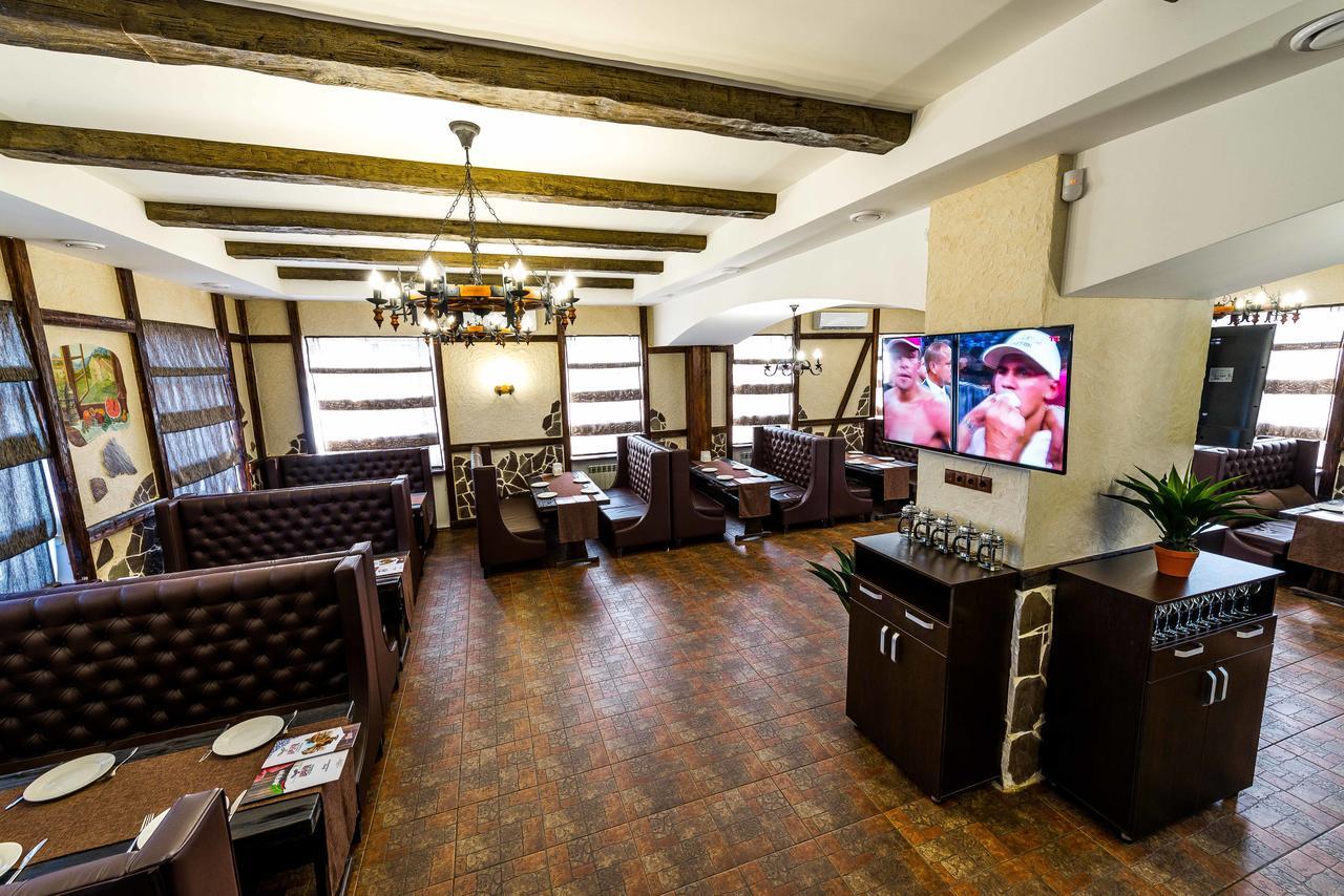Adler Hotel Астана Екстериор снимка