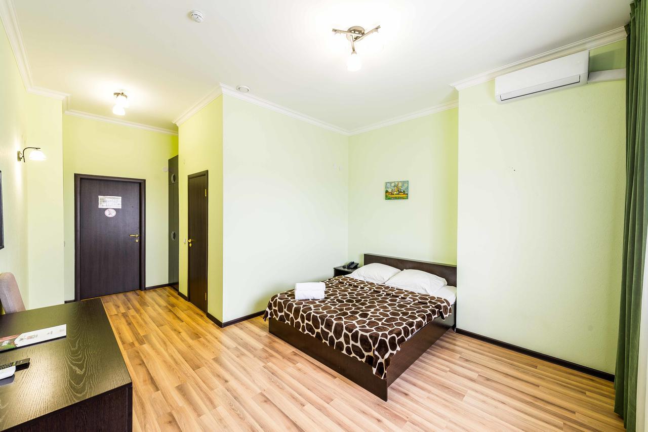 Adler Hotel Астана Екстериор снимка