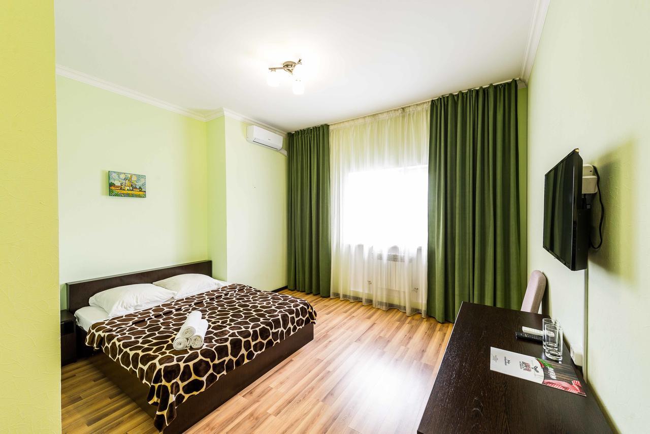 Adler Hotel Астана Екстериор снимка