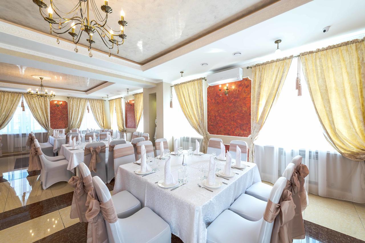 Adler Hotel Астана Екстериор снимка