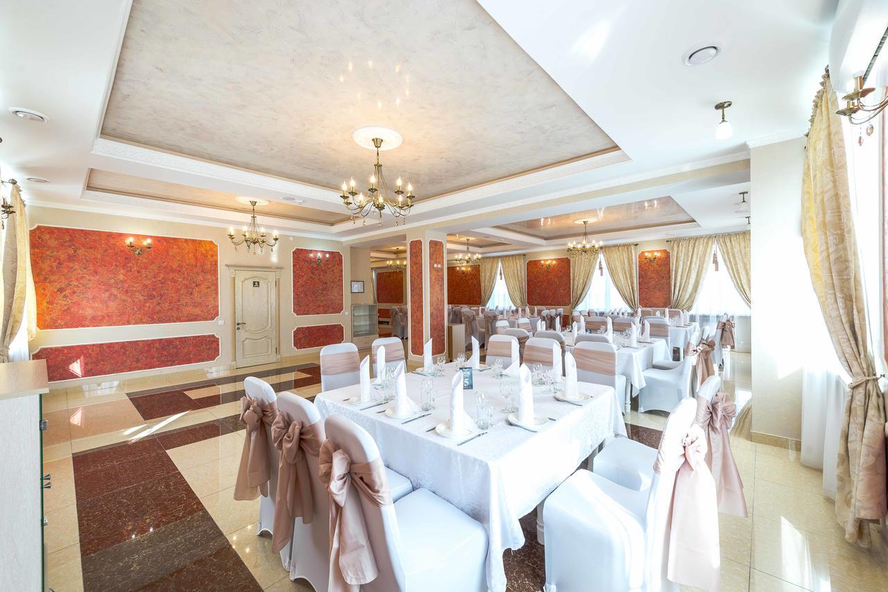 Adler Hotel Астана Екстериор снимка