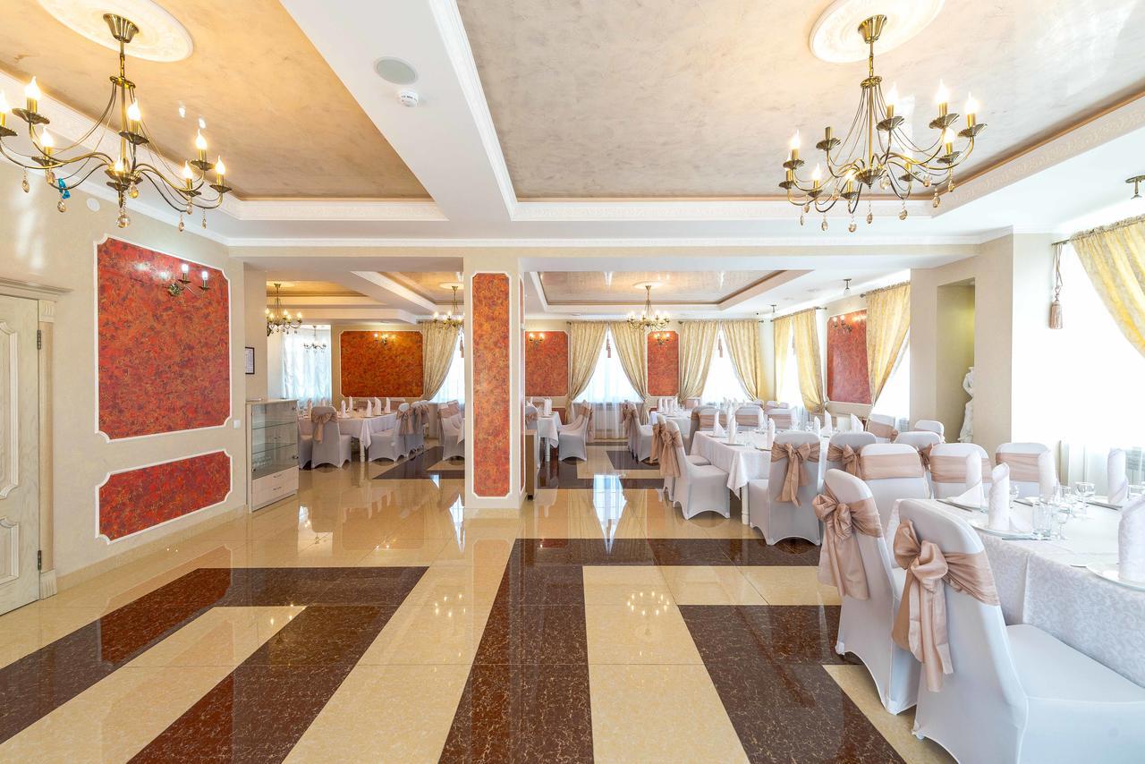 Adler Hotel Астана Екстериор снимка